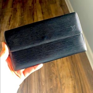 Louis Vuitton Black Epi Leather Sarah Wallet